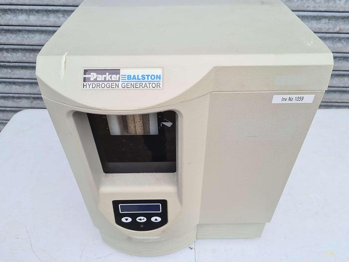 Used Parker Balston H2PEM-165 Hydrogen Generator