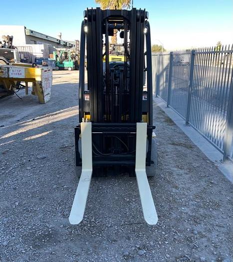 Used 2011 Yale GLC060VX Forklift