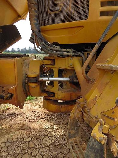 Used 2013 CATERPILLAR 730