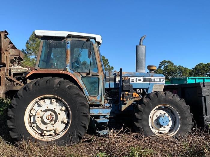 Used 1990 FORD TW15