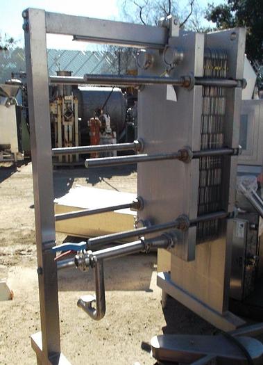 Used Heat Exchanger, Plate, 200 SF, S/st, APV, (57) PlatesHeat Exchanger, Plate, 200 SF, S/st, APV, (57) Plates #S740202