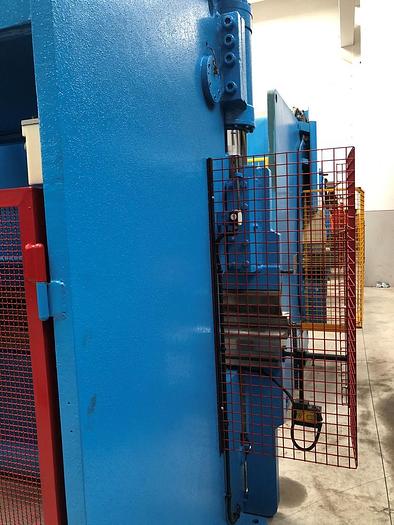 Usato PIEGATRICE  F. RIBOLDI IDRAULICA 3000 X 80 ton