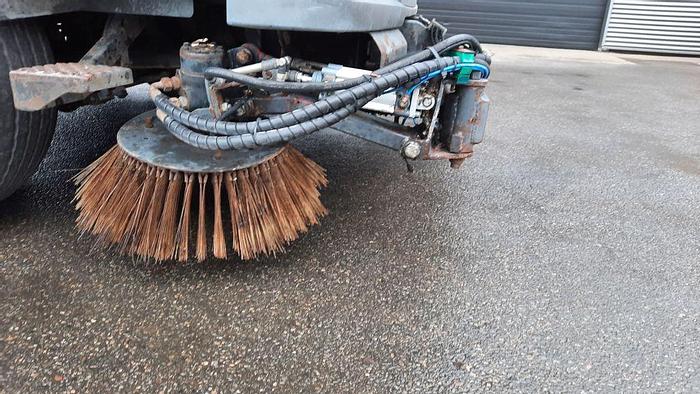 Gebruikt 2007 DAF LF55 + Johnston Beam VS650