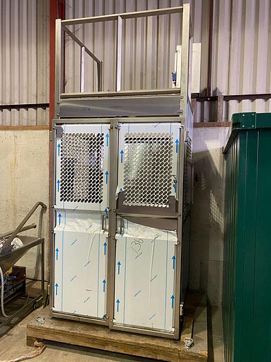 Used 2007 Syspal Tote bin lifter