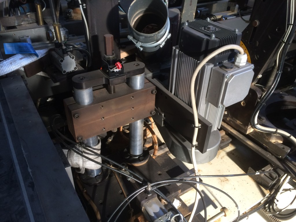 Usato 2008 Fresatrice Levigatrice Troncatrice per gambe di sedia o elementi simili