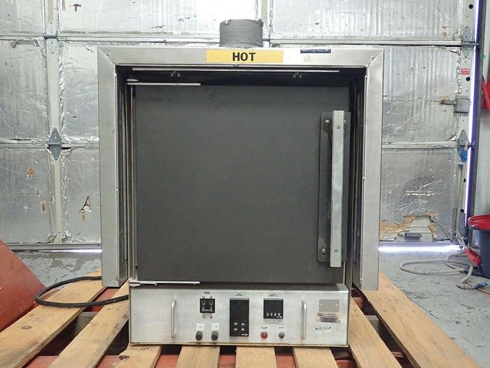 Used Thermo Scientific Thermolyne Model F30420 Muffle Furnace