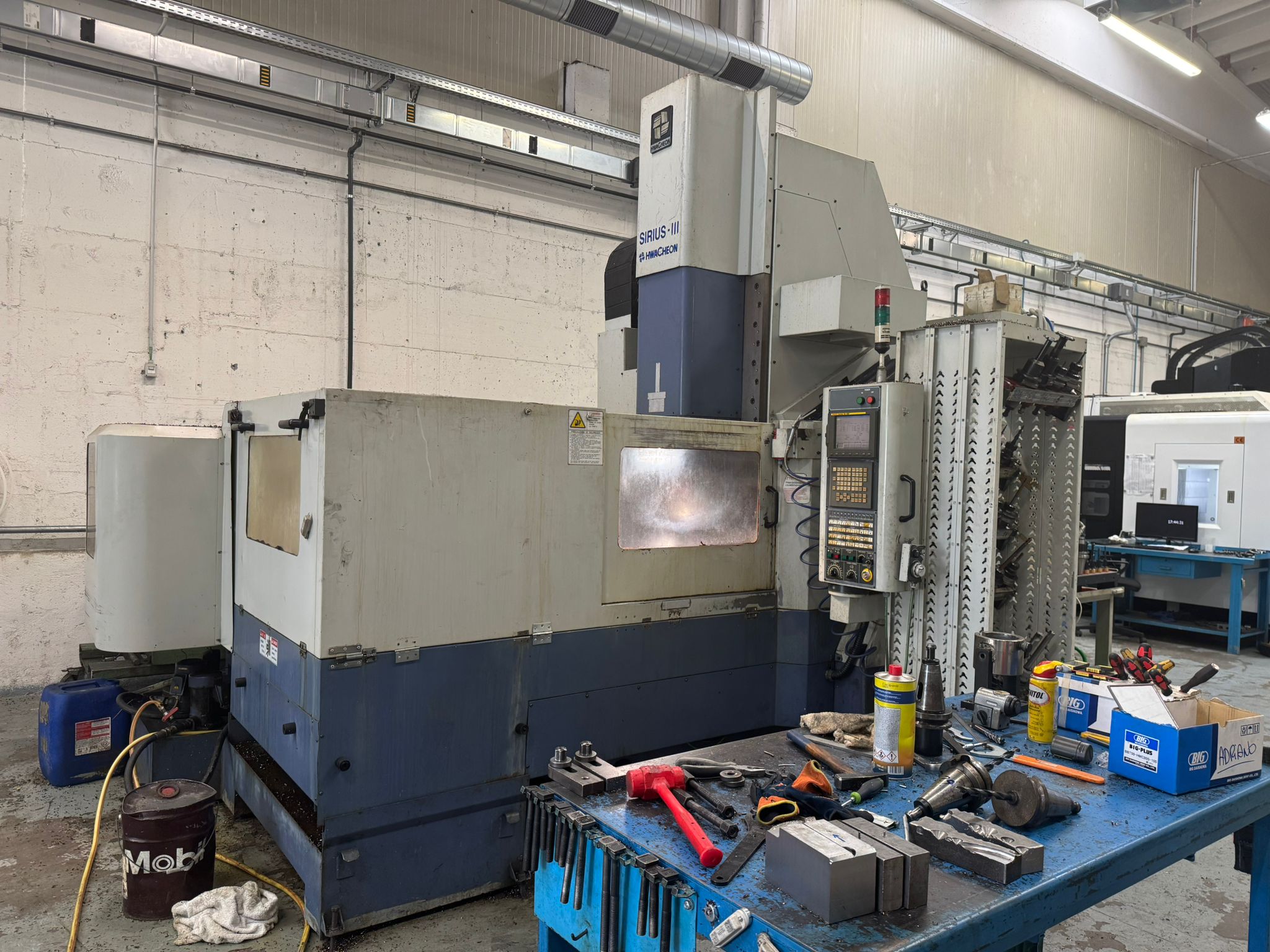 Used Hwacheon Sirius III