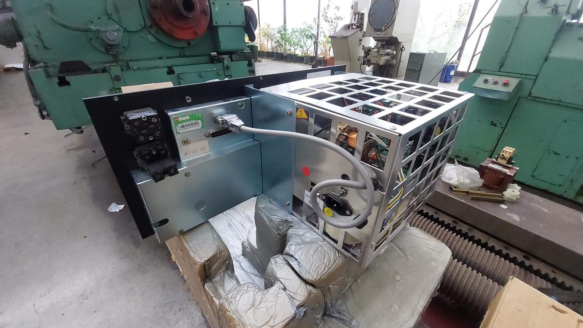 Used NUM 1070 CNC NUM 1070  SL-VD10702FWG03