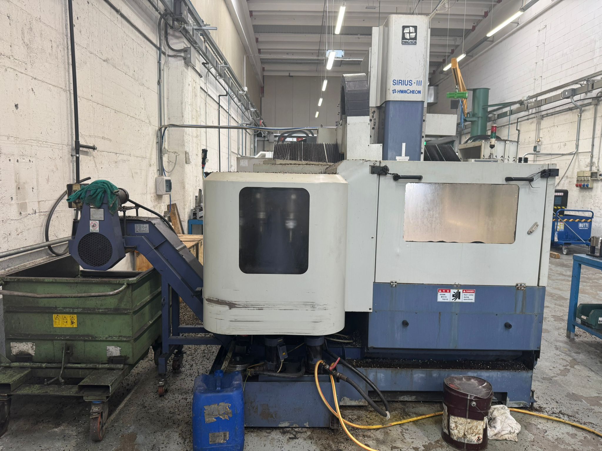 Used Hwacheon Sirius III