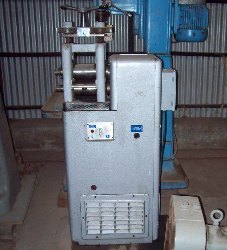Used 3 x 5 Cavallin 2-Hi Rolling Mill