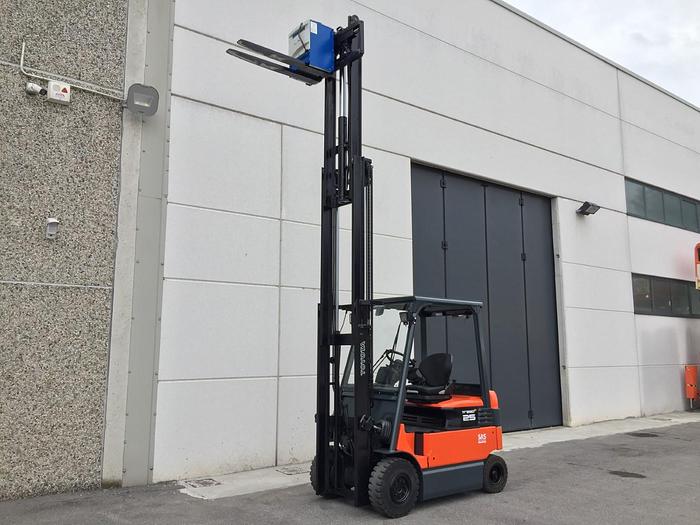 Used 2013 TOYOTA 7FBMF 25