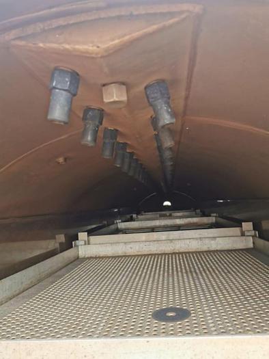 Used La Garde retorts