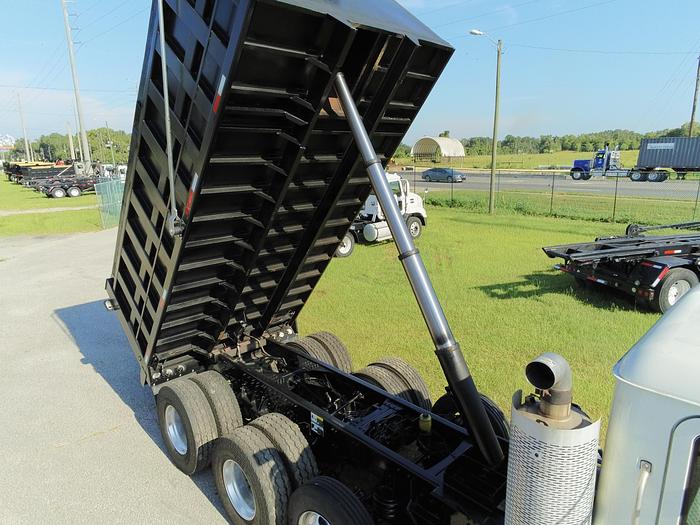 Used 2010 MACK GU 813