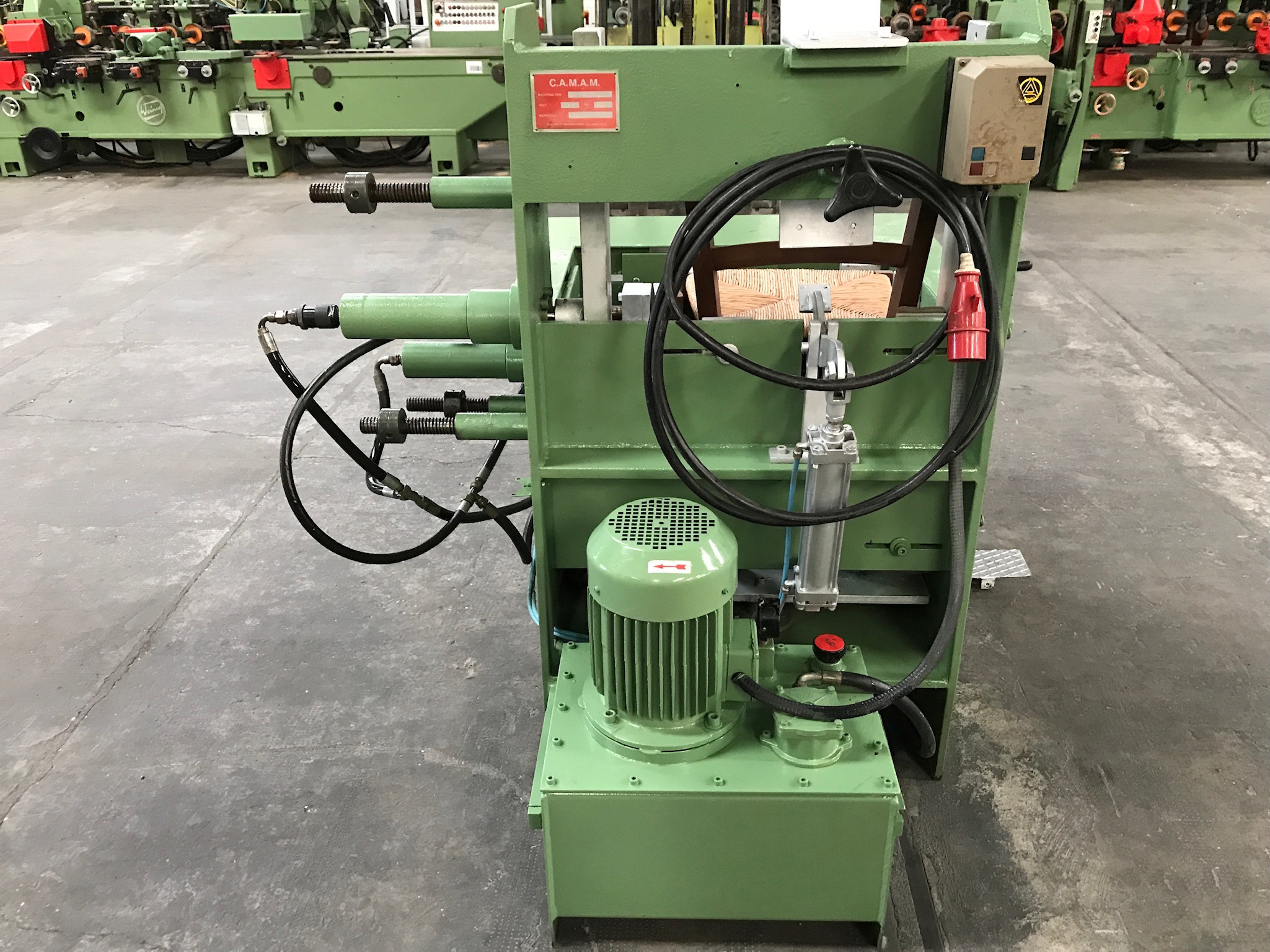 Used Strettoio idraulico a fossa, per sedie