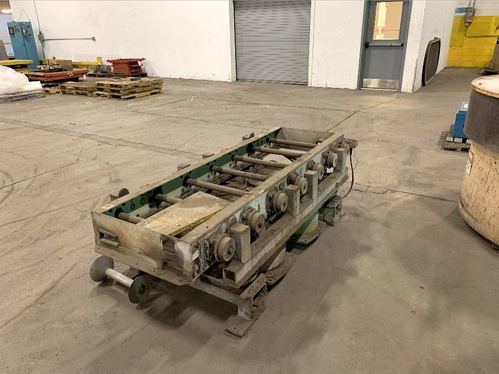 Used KLOSTER COMPACTION TABLE (Hold)