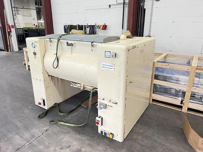 Gebraucht Zweiwellen-Ausstoß-Mischkneter BEETZ Type MK-2/500 mit ca. 500 Liter Nutzinhalt.