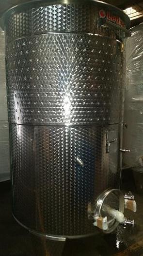 New Stock Letina 660 gal VC tank