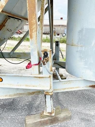 Used 2007 Cemen Tech Low Profile Portable Silo