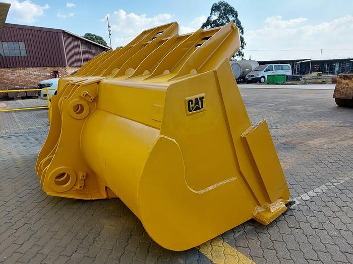 Used CAT 988 Front End Loader Bucket