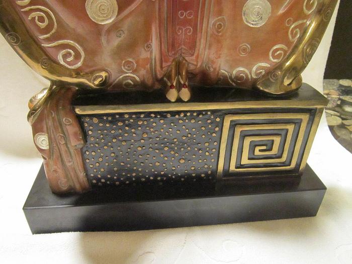 Used Venus Statue by Erte Father of Art Deco Number 23/375 Sculpture Original