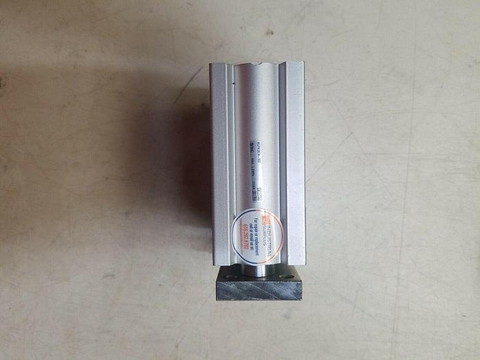 Used SMC MGPM25TN-50Z Cylinder