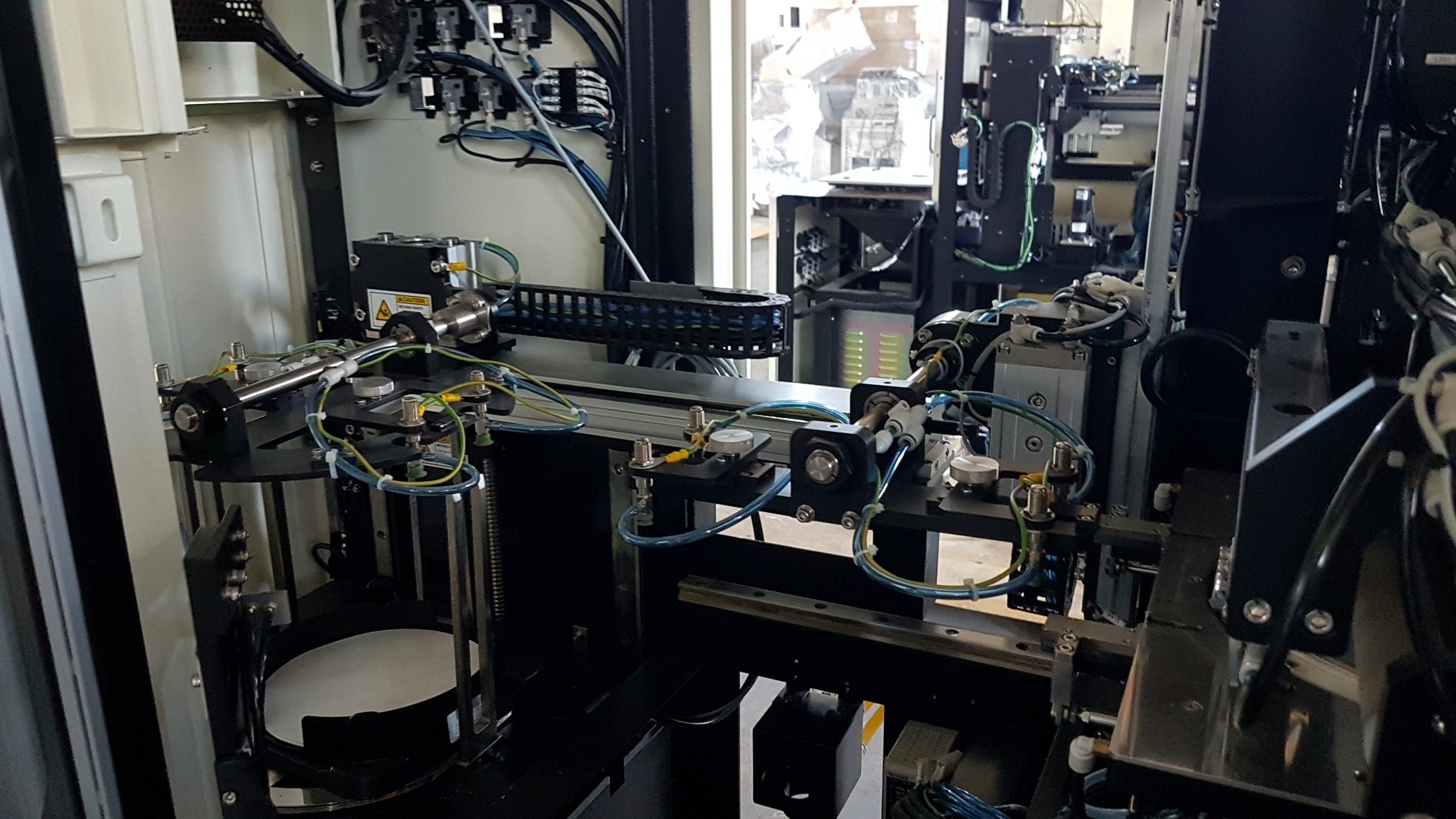 Used LINTEC RAD-2500F / 12RM Wafer Mounter