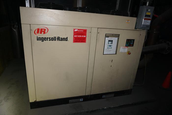 Used INGERSOLL RAND AIR COOLED DRYER