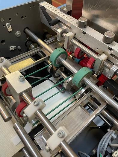 Used INTELMAIL VAF 2-Plate COLLATOR/FOLDER (BLUE)