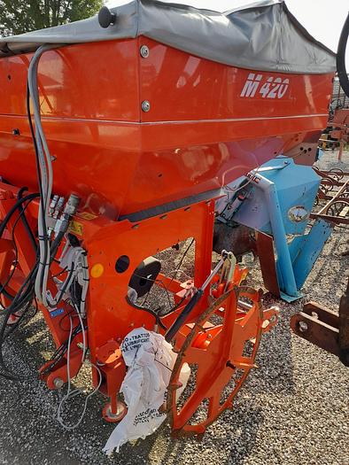 Usato TRAMOGGIA FRONTALE SPANDICONCIME KUHN M420