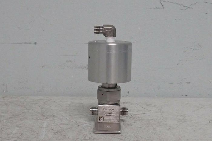Used Swagelok SS-HBS4-C Nupro Normally Closed Valve