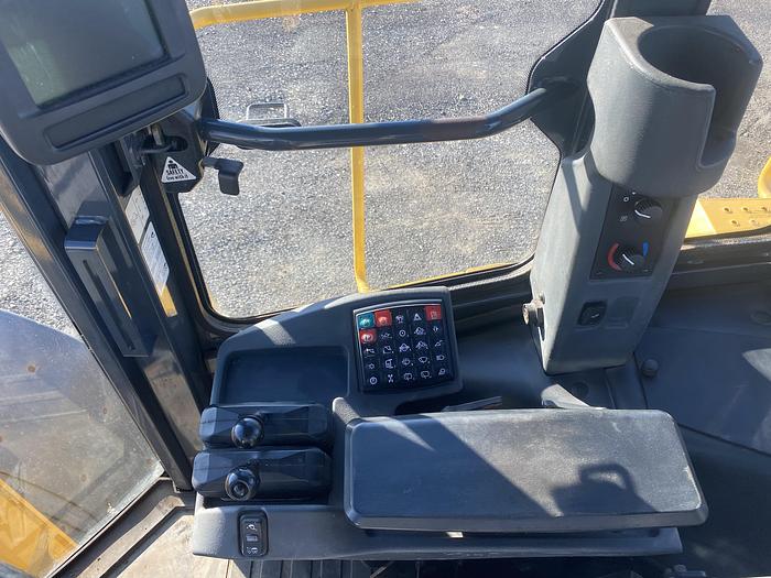 Used 2012 John Deere 724K Wheel Loader