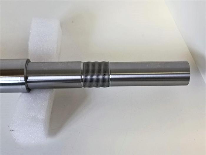 Geschliffener Präzisions Kugelgewindetrieb, MAG IAS, D50 mm, 1268 mm Steinmeyer, neu