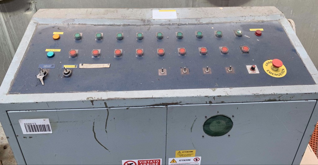 Usato Levigatrice per elementi marca Tagliabue a 2 nastri per lato