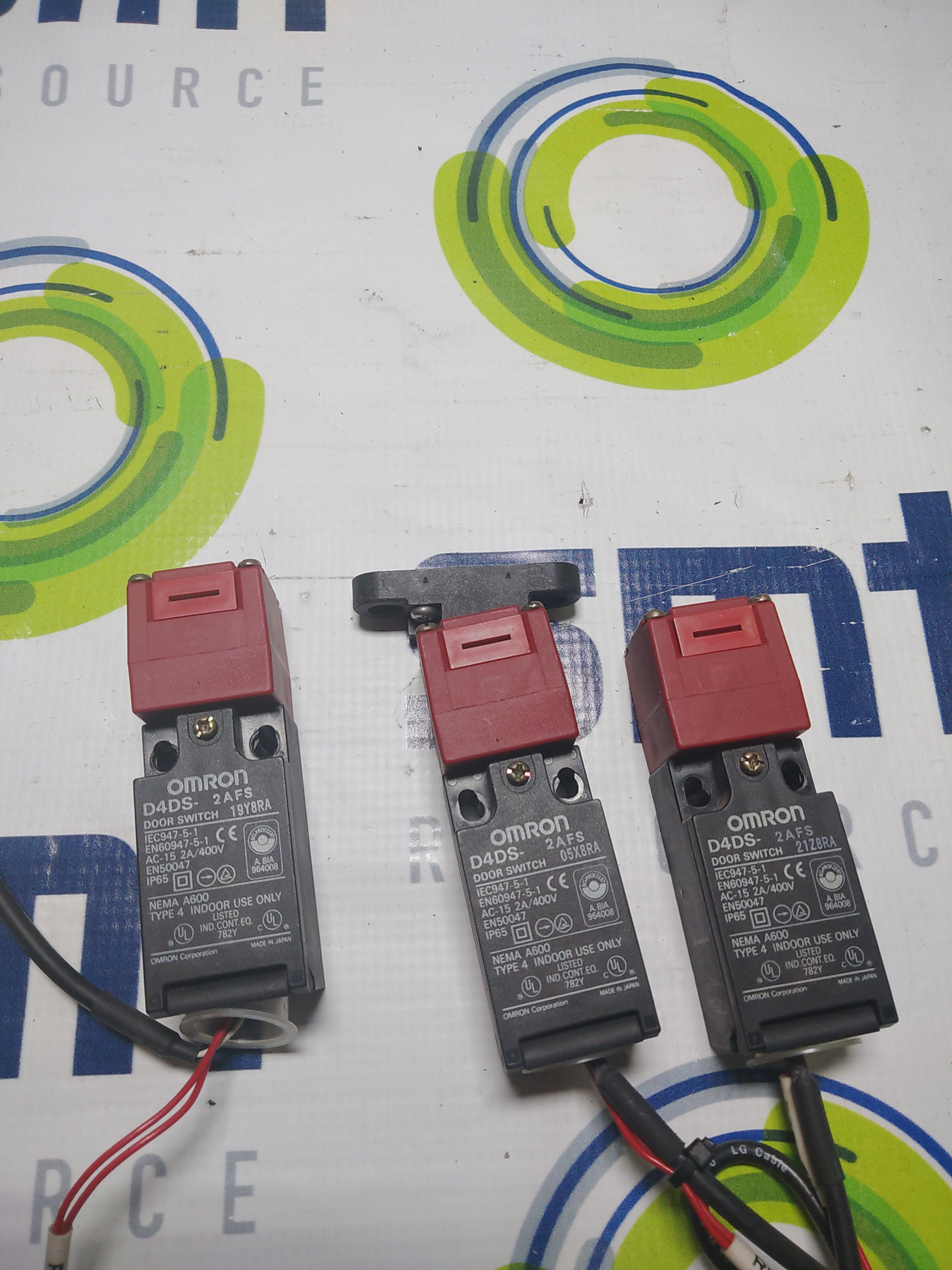 Used Omron D4DS-2AFS Door Switch