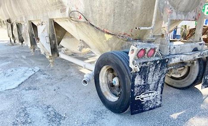 Used Fruehauf Cement Pig/Guppy