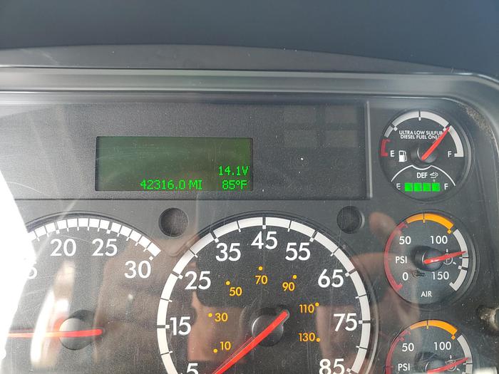 Used Terex Commander C4047 Digger Derrick on 2016 Freightliner M2 106 Reg Cab Utility Truck – G2173