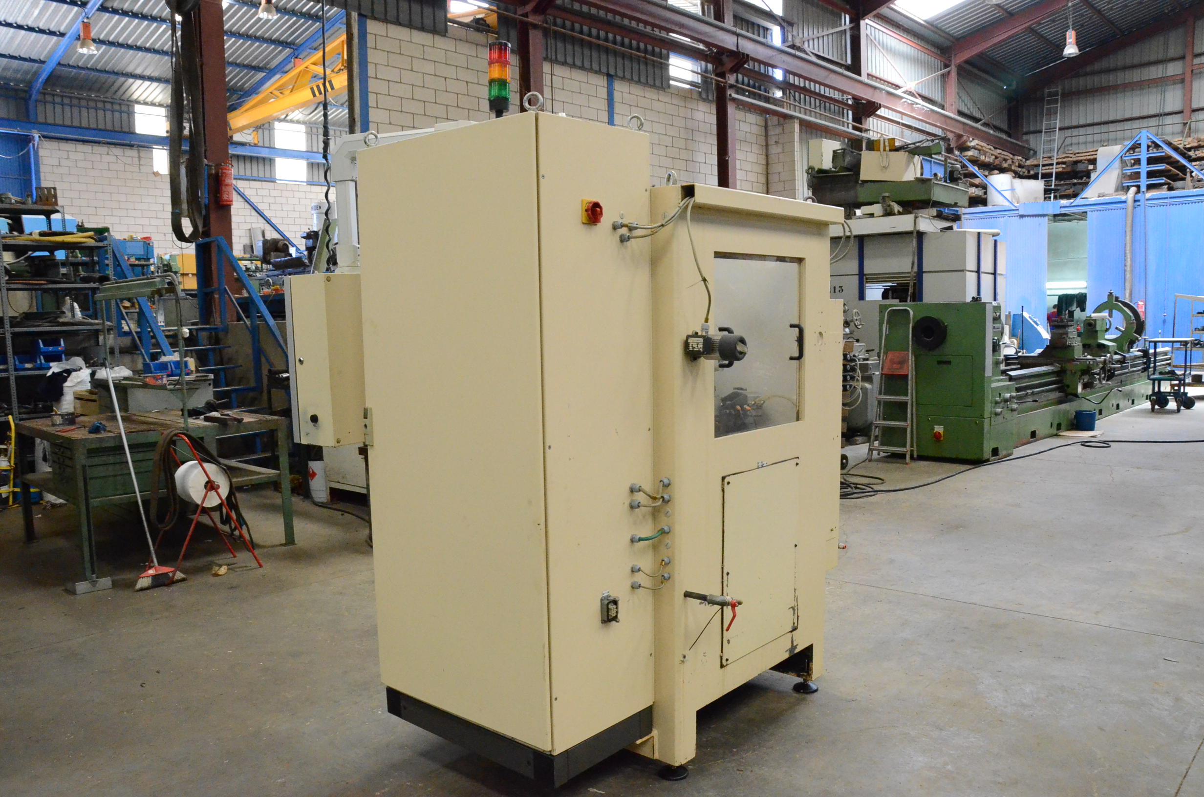 Usado 2000 Global Carbide Tools UCD-25-UT Achaflanadoras #4454