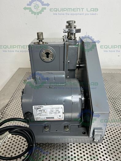 Used Welch  1402 DuoSeal Belt-Driven Rotary Vane Vacuum Pump 115/230V
