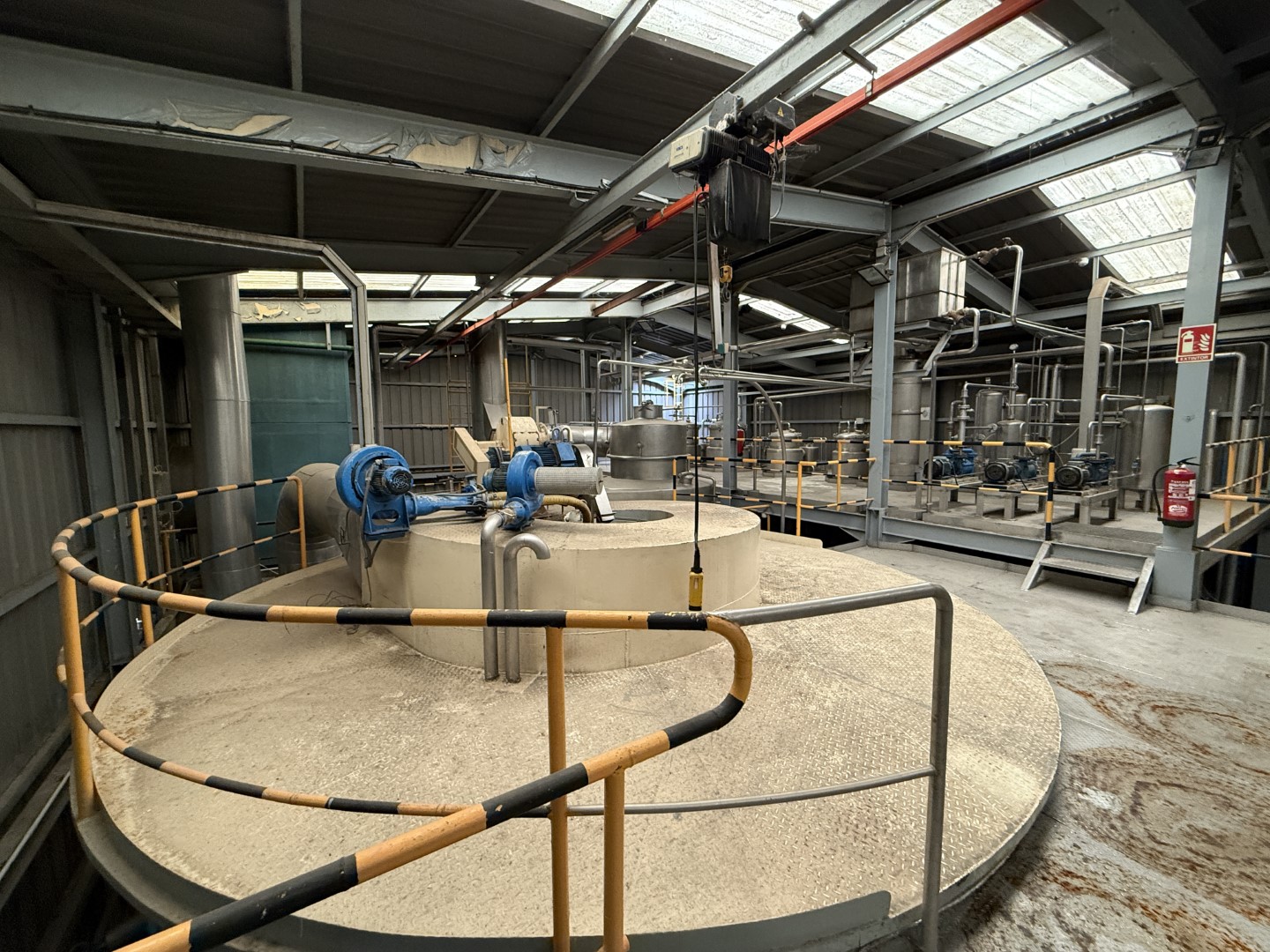 Used Complete GEA Niro Atomizer powder plant with 4-Effect TVR Evaporator, Spray Dryer, Fluidbed Dryer, Cyrstallisation tanks and filling station