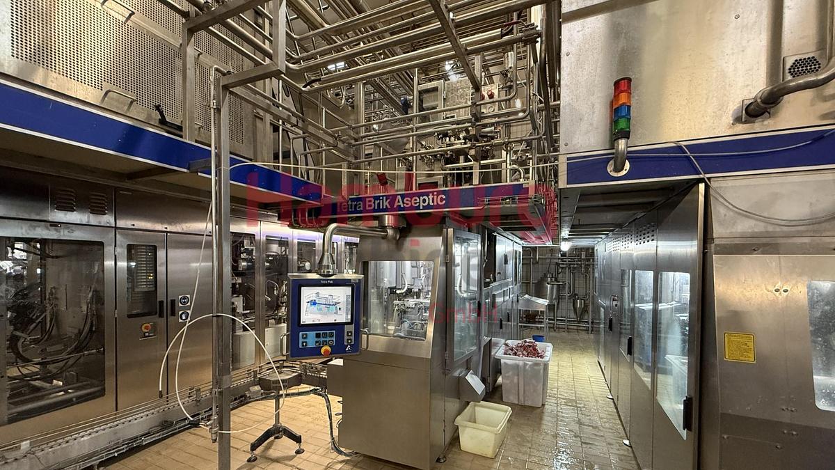 Used Aseptic Carton Filling Line: Tetra Pak TBA/19 - 30 V - 200 ml Slim + Easy Ride + TSA 21 + CBP 70