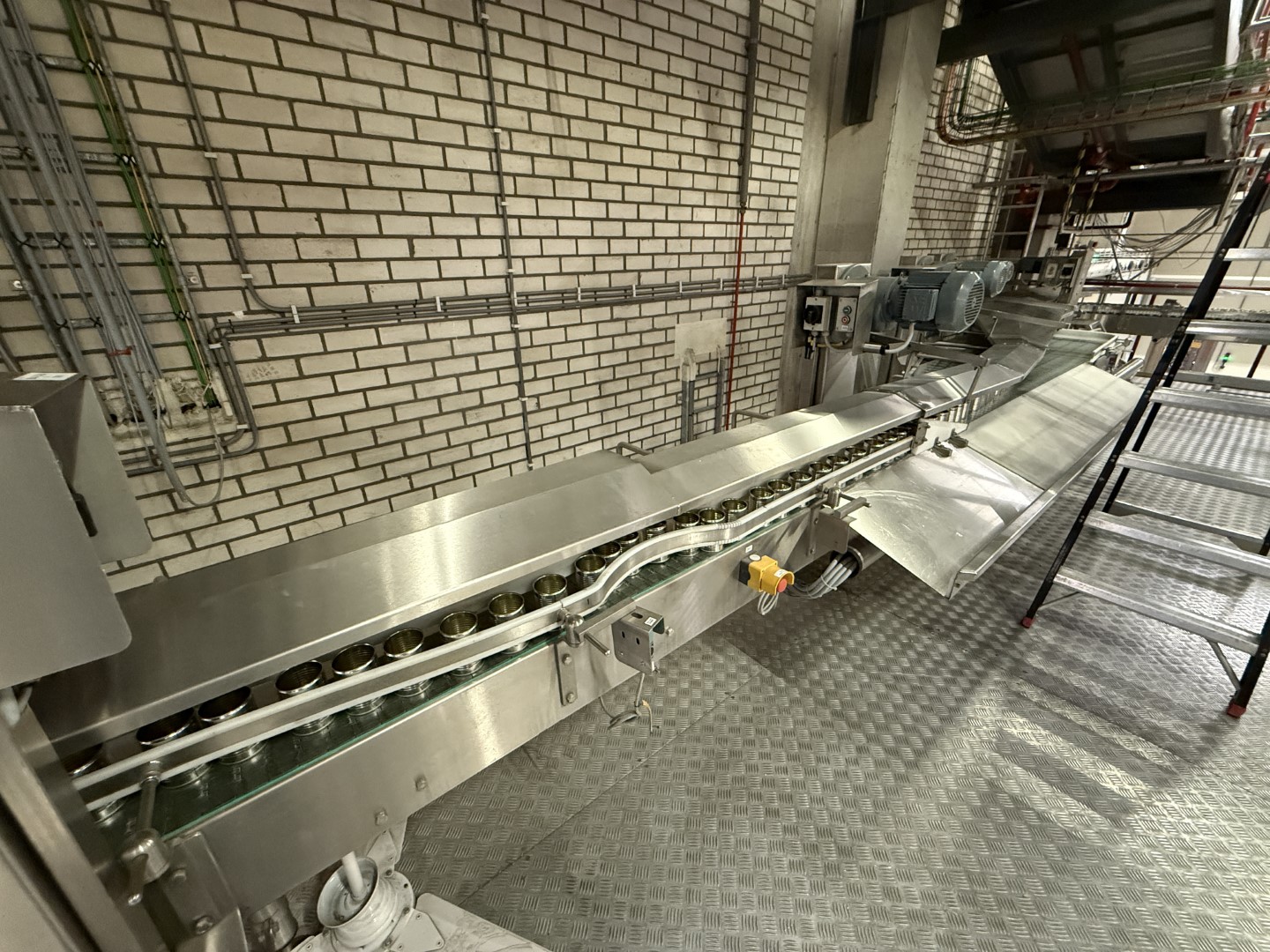 Used Complete can filling and closing line for liquids (nutrition) in 250 gram aluminium cans