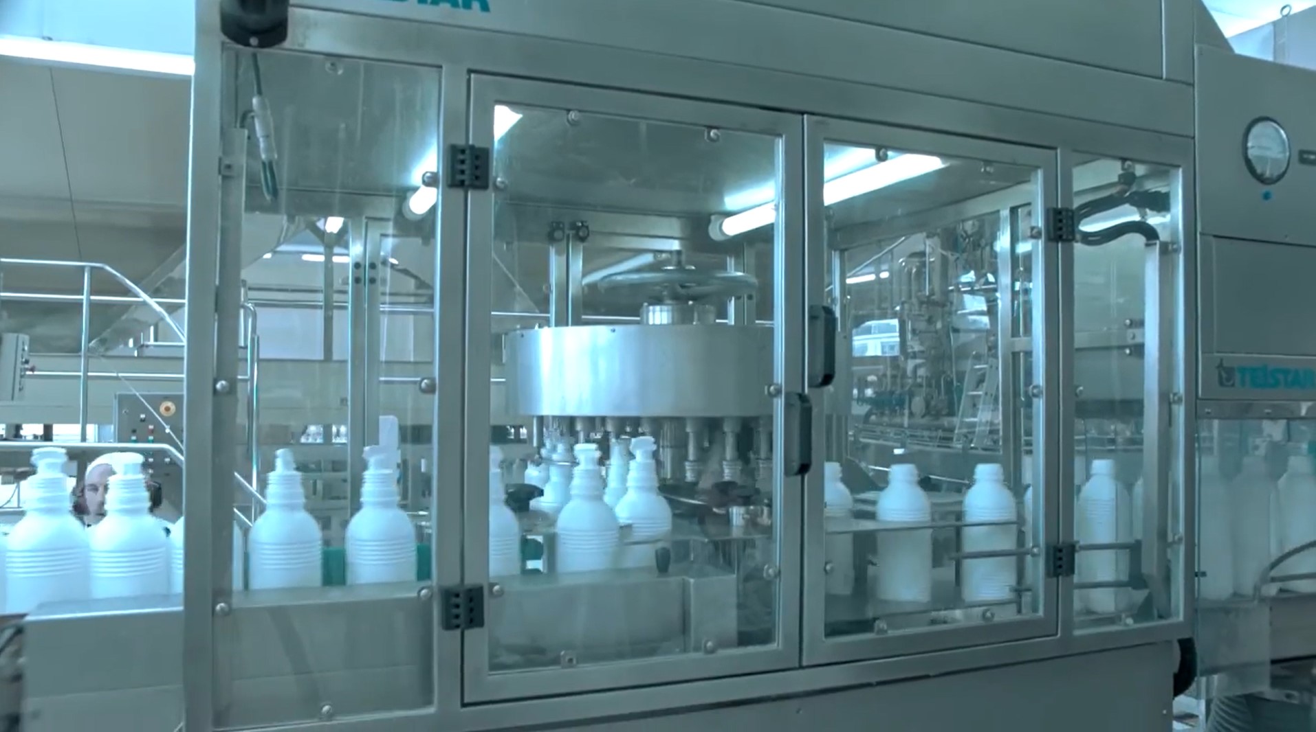Used Bottle blowing, filling, closing, sterilizing, labelling and packing line for PE bottles of 1,5 liter with milk - Sidel / Remy / Stork