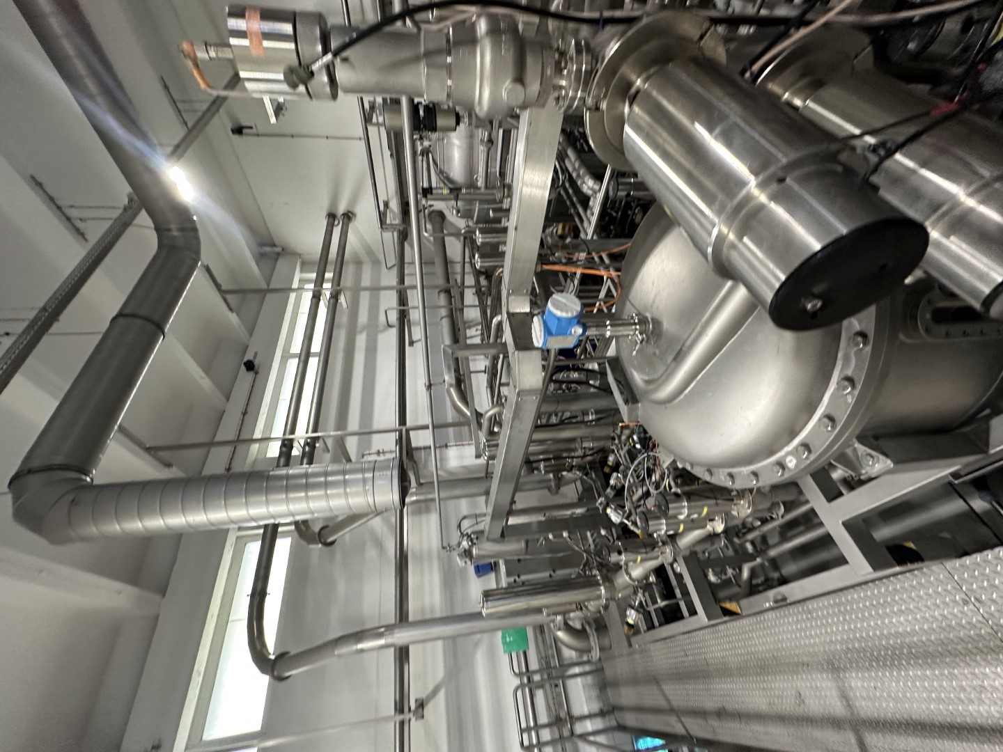 Used Aseptic PET Bottle filling machine - SIG Asbofill 710
