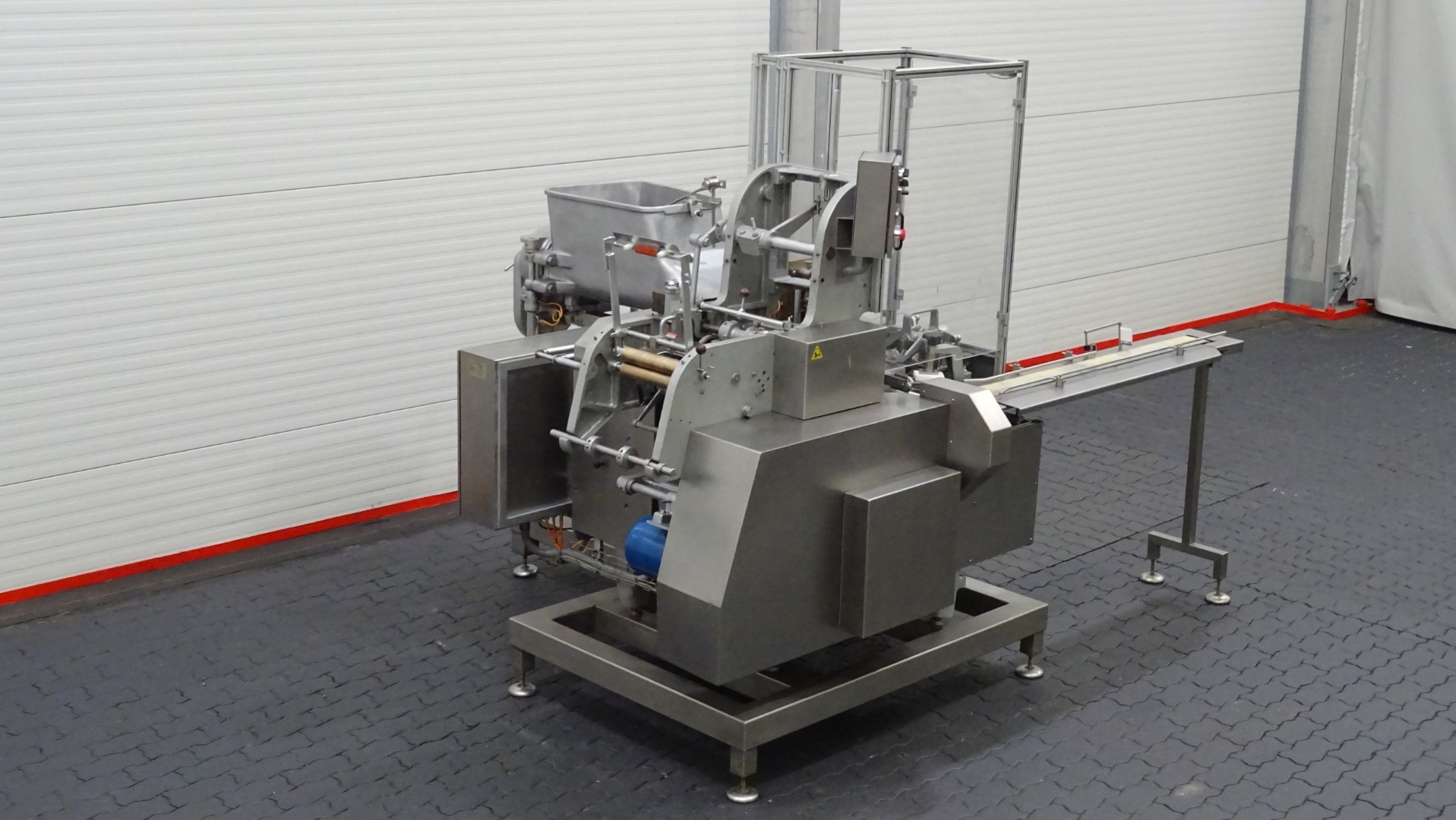 Used Filling and wrapping machine for butter Benhil Multipack 8340