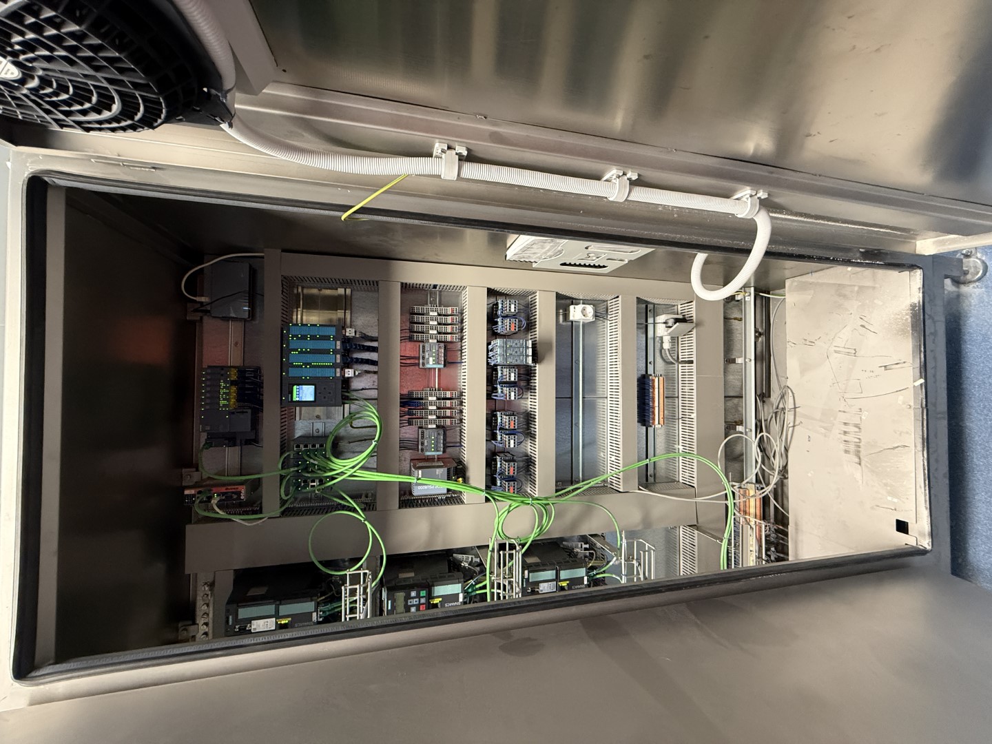 Used Dough processing / rollout line - Rademaker sheeting line with universal line and Packo nitrogen freezer