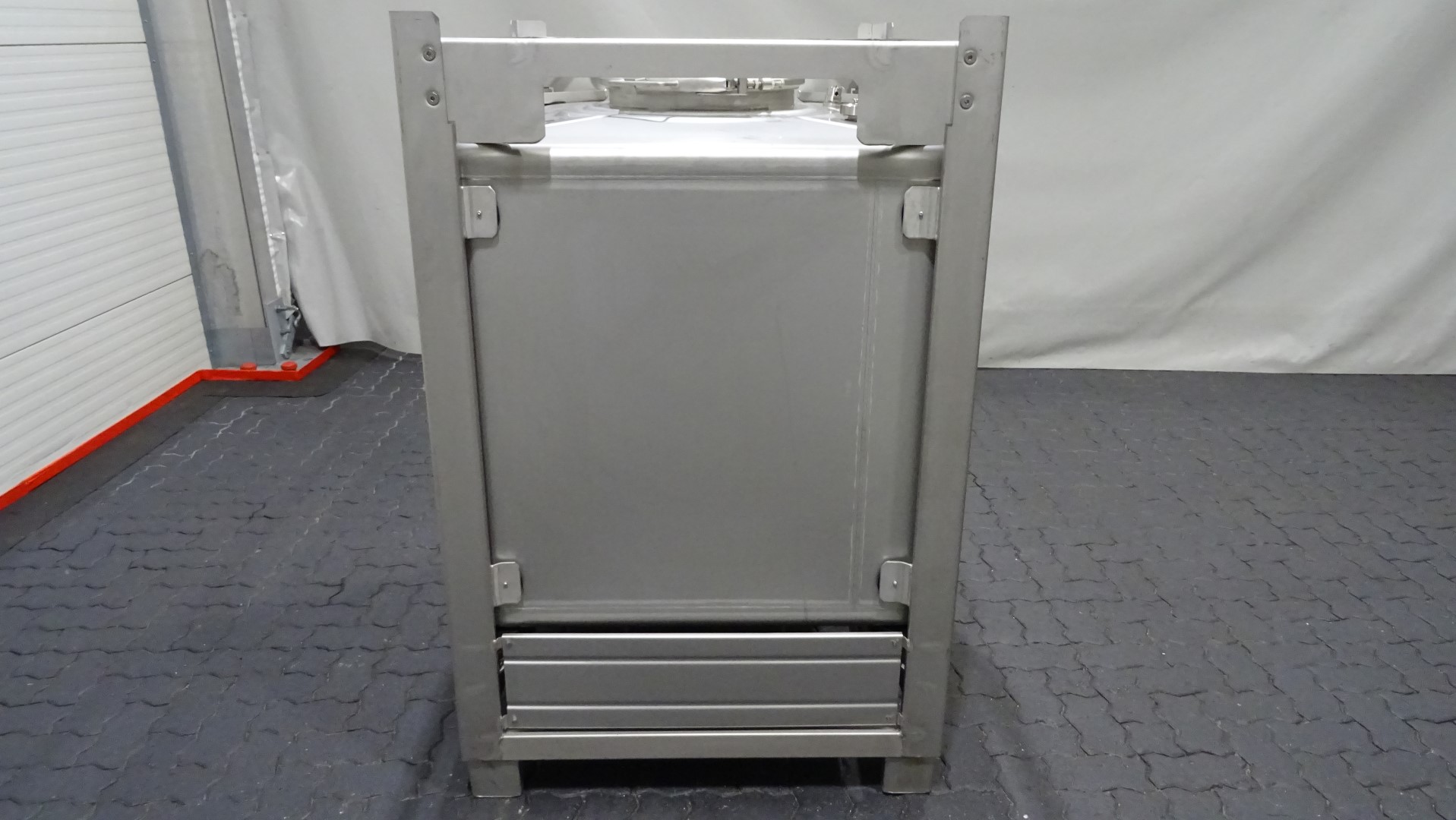 Used 2x Unused IBC Containers of 1.000 liter - Schäfer BTA 1000L