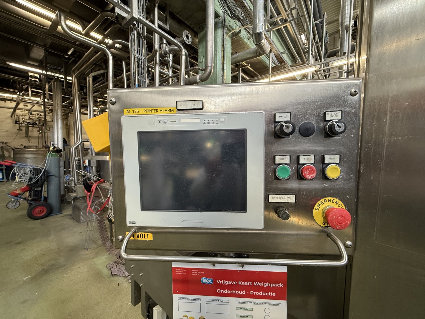 Used Filling, closing, labelling and packing line for plastic containers of 2 liter with fresh milk - Weightpack WFT 32.10.160