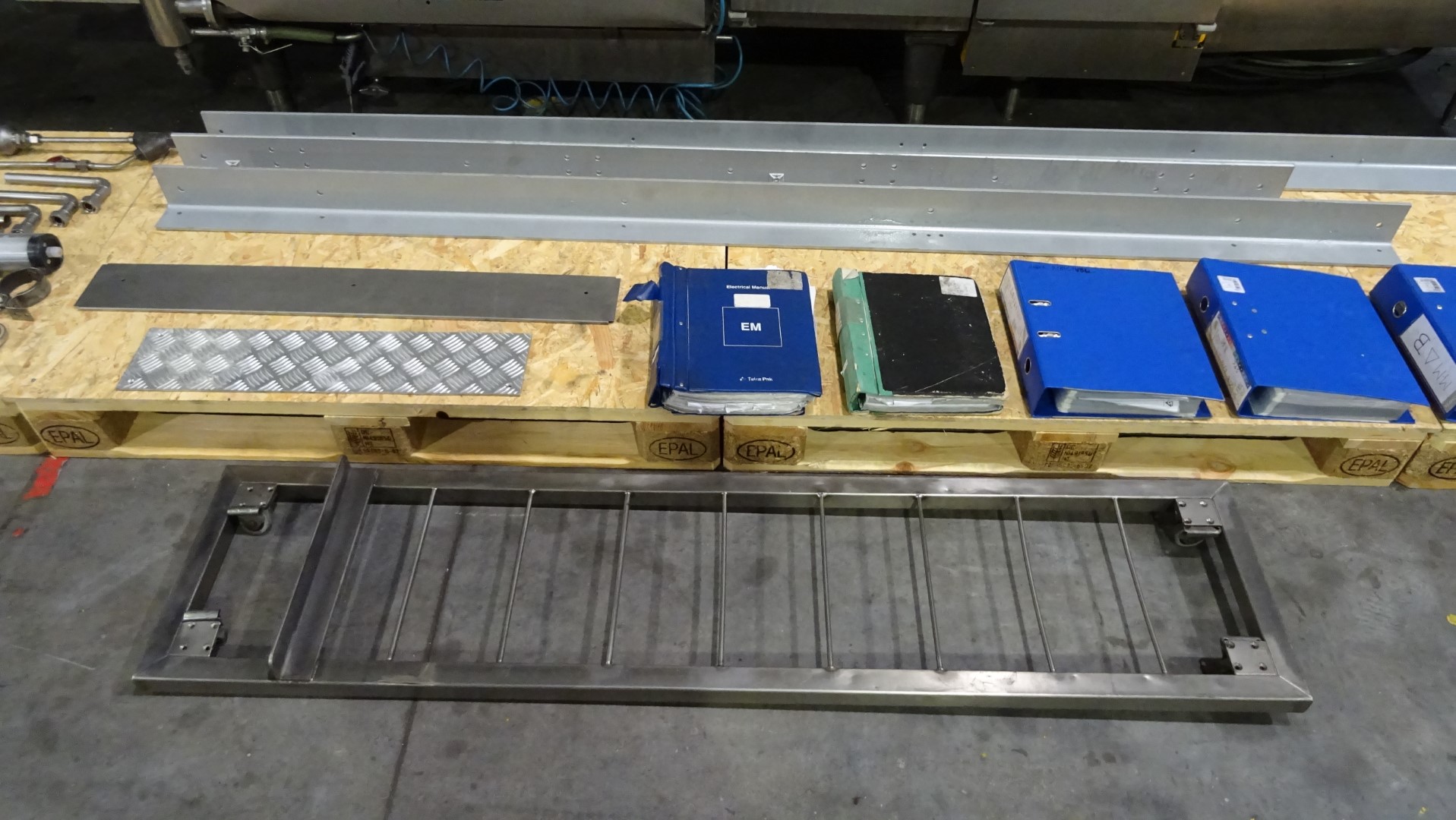 Used Aseptic Carton Filler - Tetra Pak TBA/8 - 100 V - 1.000 ml Slim
