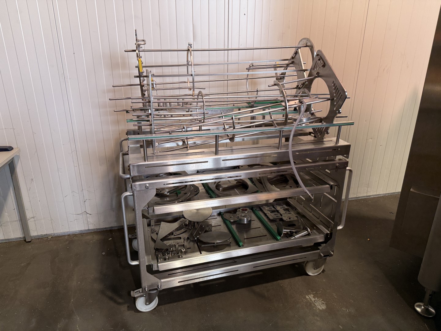 Used Cup filling and sealing machine Grunwald Rotary 12.000E/1-/2