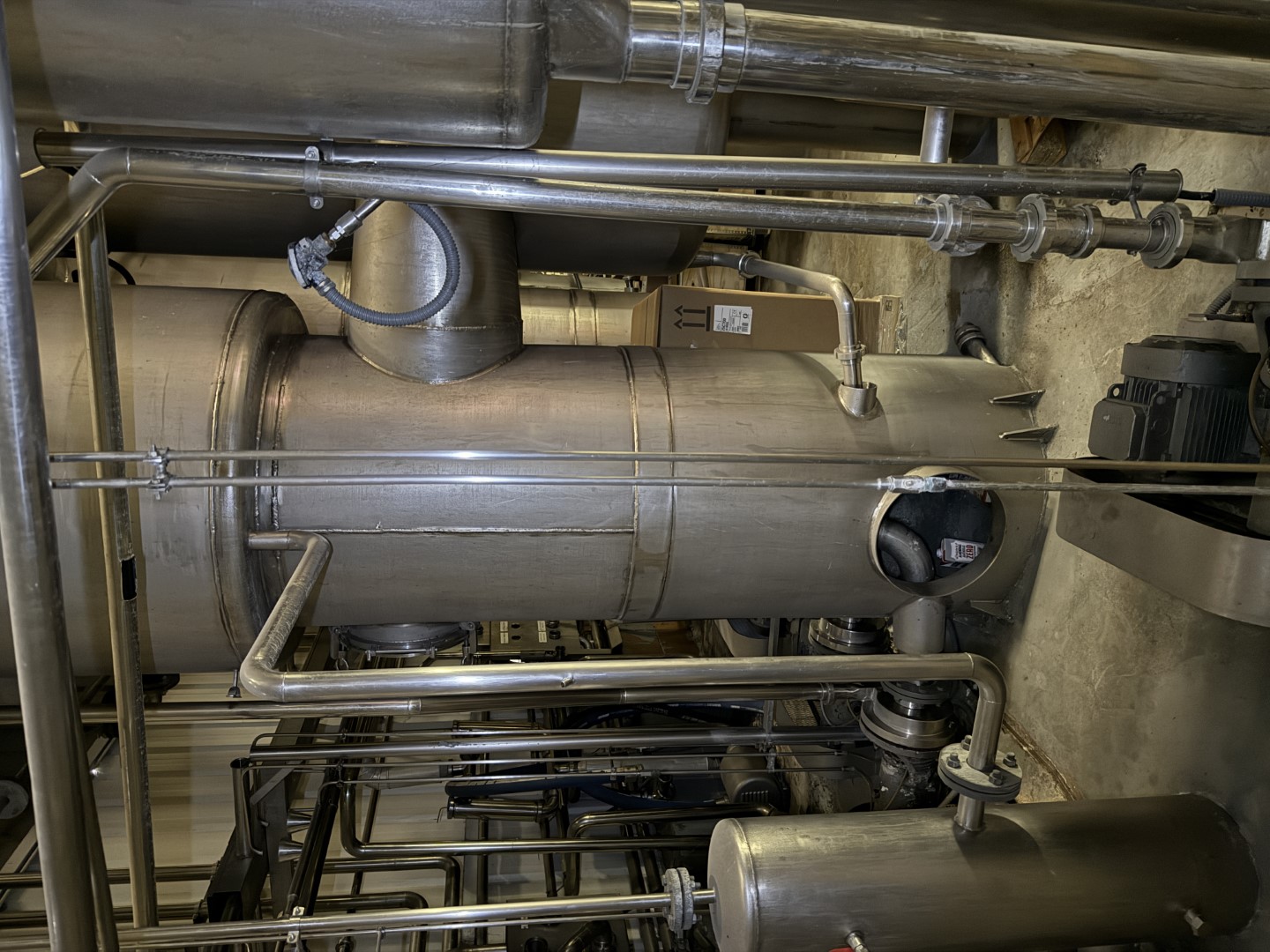 Used Complete GEA Niro Atomizer powder plant with 4-Effect TVR Evaporator, Spray Dryer, Fluidbed Dryer, Cyrstallisation tanks and filling station